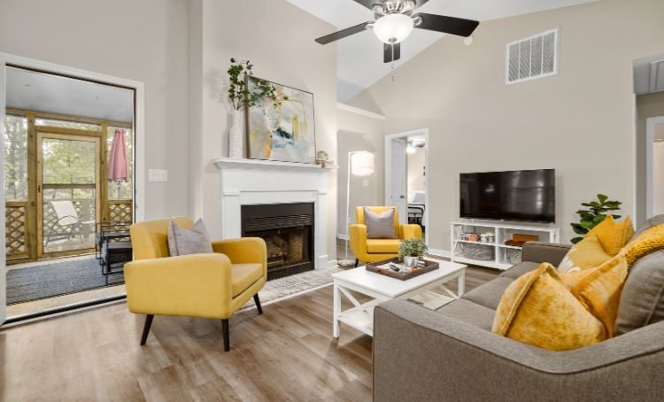 A beautifully appointed home after a flip - ECF