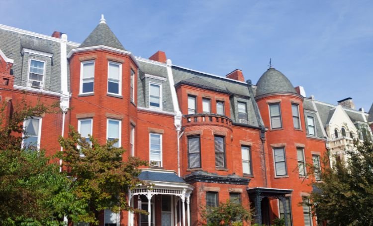 An older property that might be worth fix and flipping - ECF