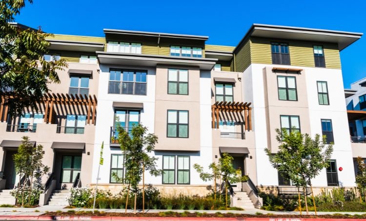 A Multi family property in the USA -Multi-family lending
mistakes - ECF