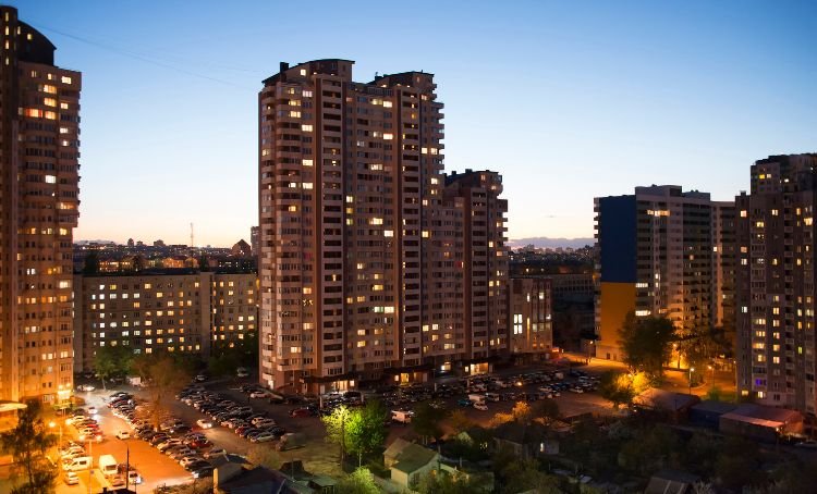 a large apartment building - lite doc loans